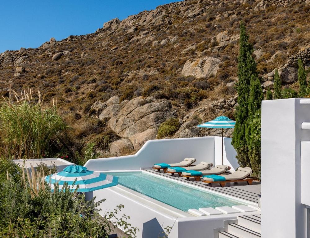 Nammos Hotel Mykonos, Psaru, Grčka — Psarou Villa 4 Bedrooms with Sea View Private Pool