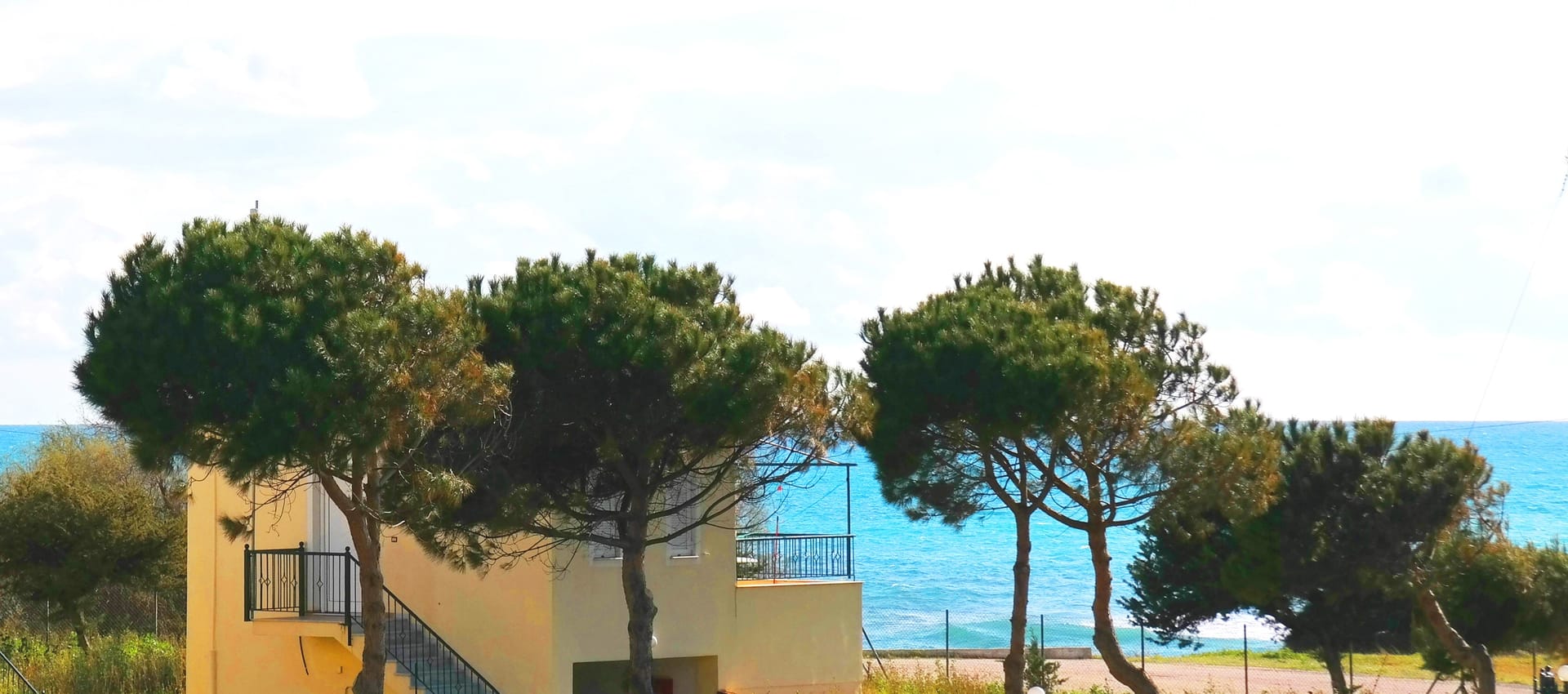 VILLA SEA FRONT