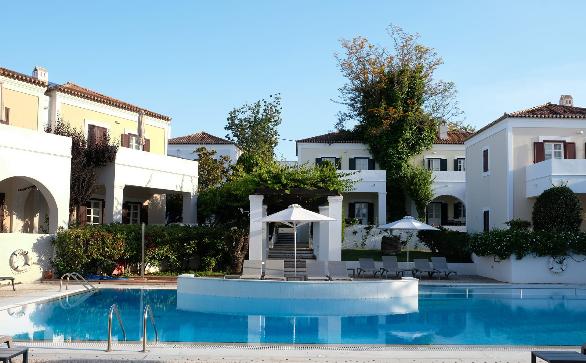 Nissia Traditional Residences, ,
