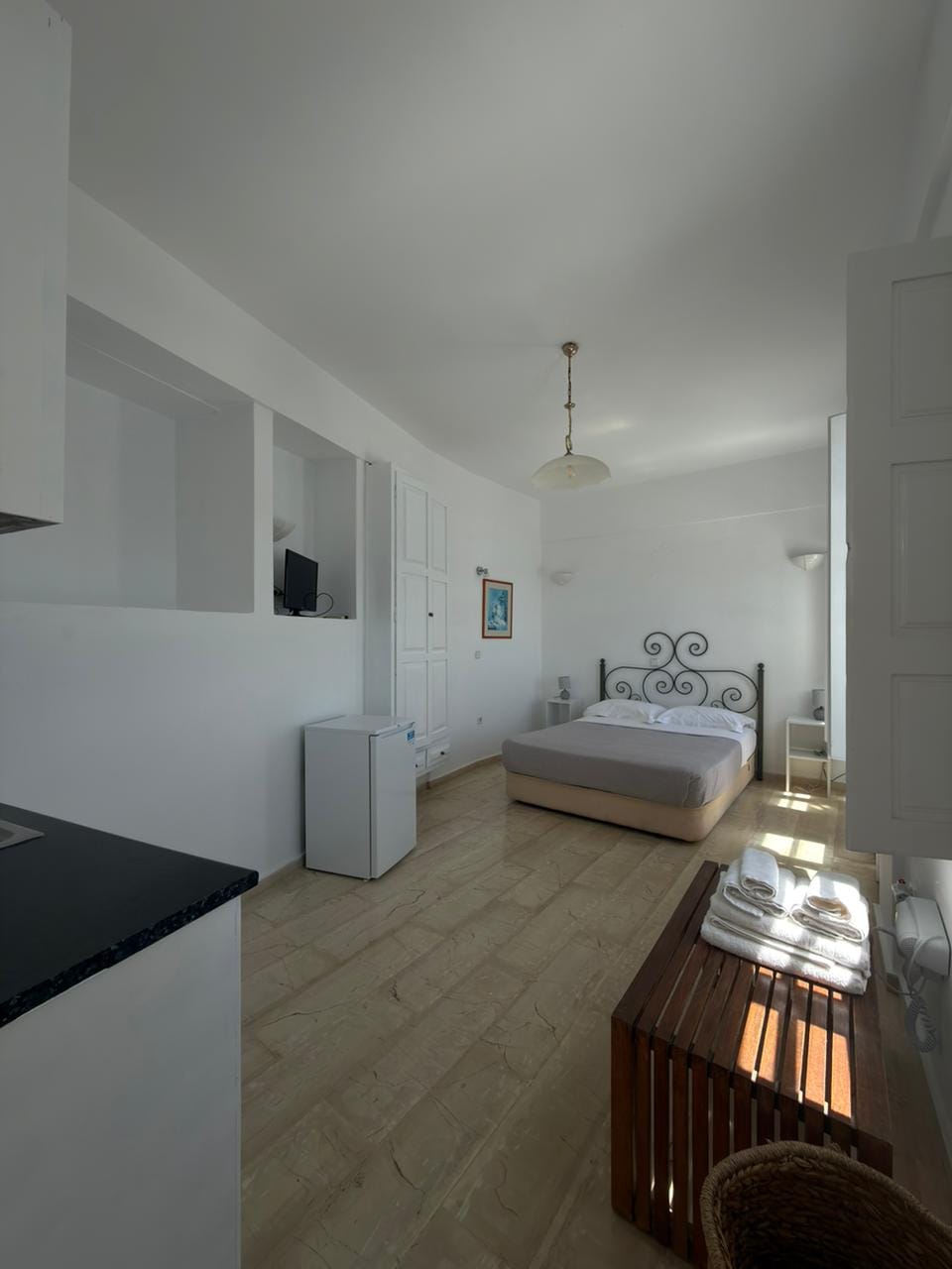 Nomikos Villas Santorini, Firostefani, Grčka — Superior Studio