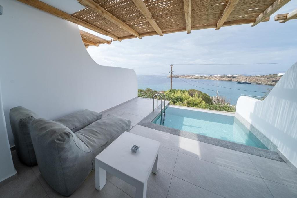 New Paradise Beach Resort Mykonos, Paradise, Grčka — Deluxe Pool Double Room