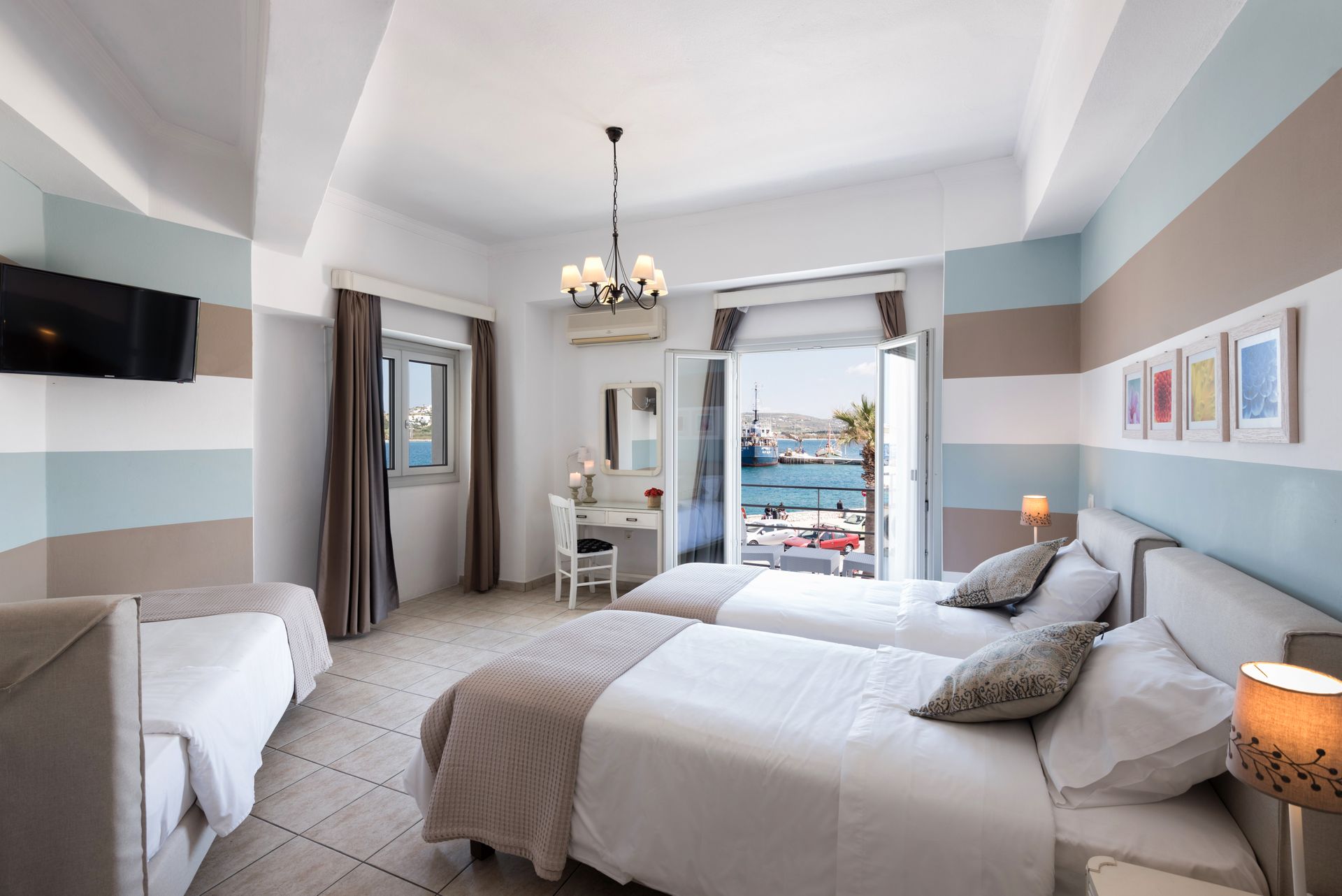 Oasis Hotel Paros, Grčka — Triple Room with Sea View
