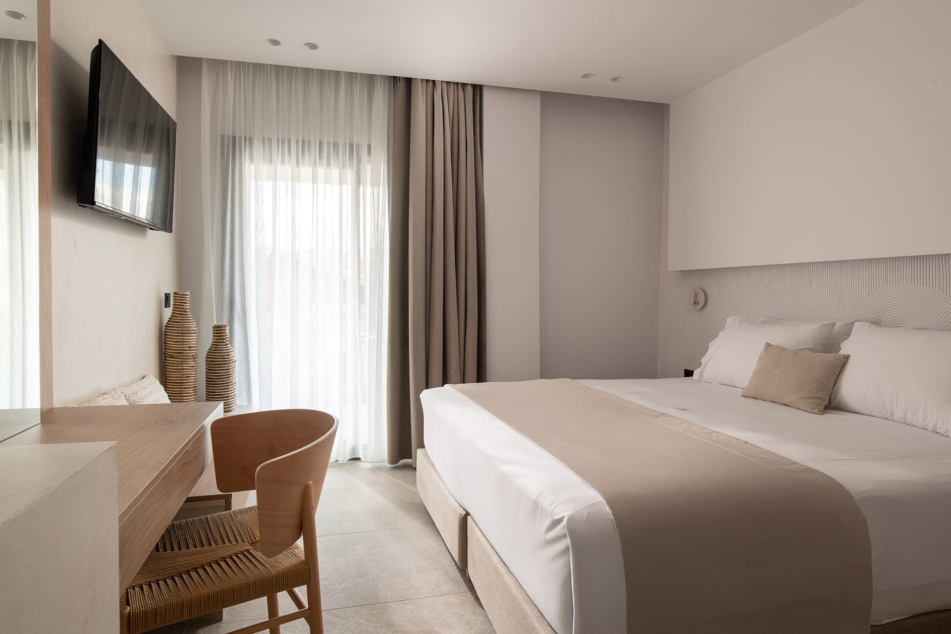 Olenia Suites