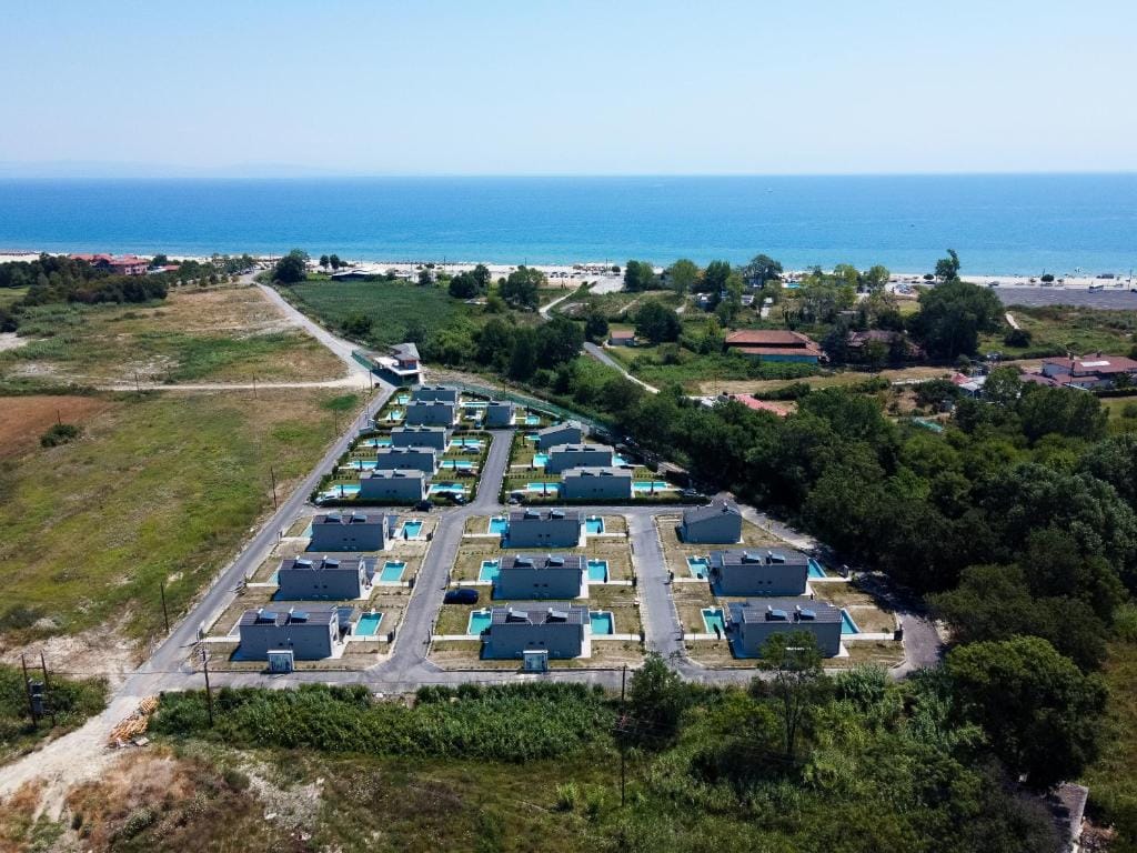 Ammos Luxury Pool Villas 10