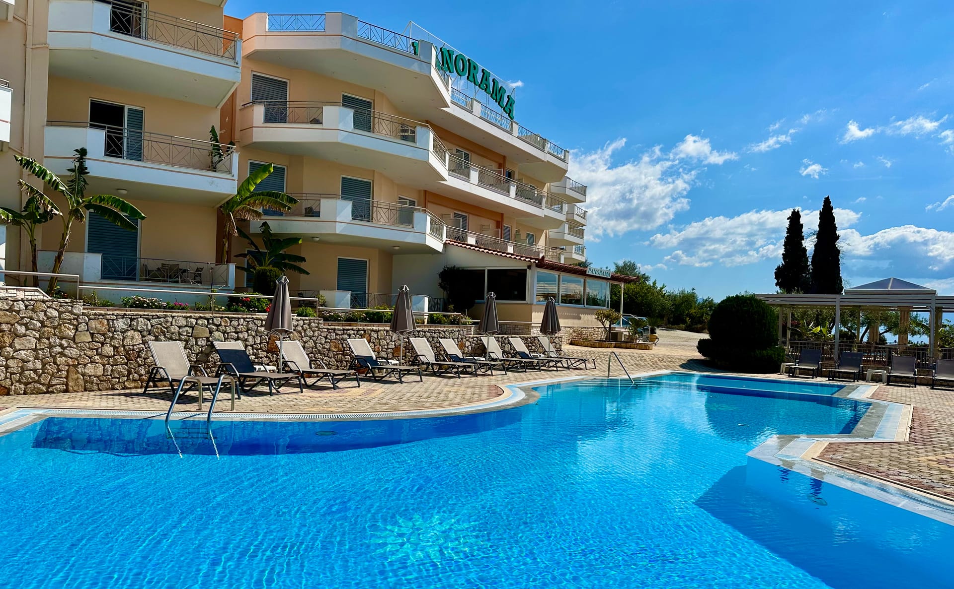 Panorama Apartments Tolo