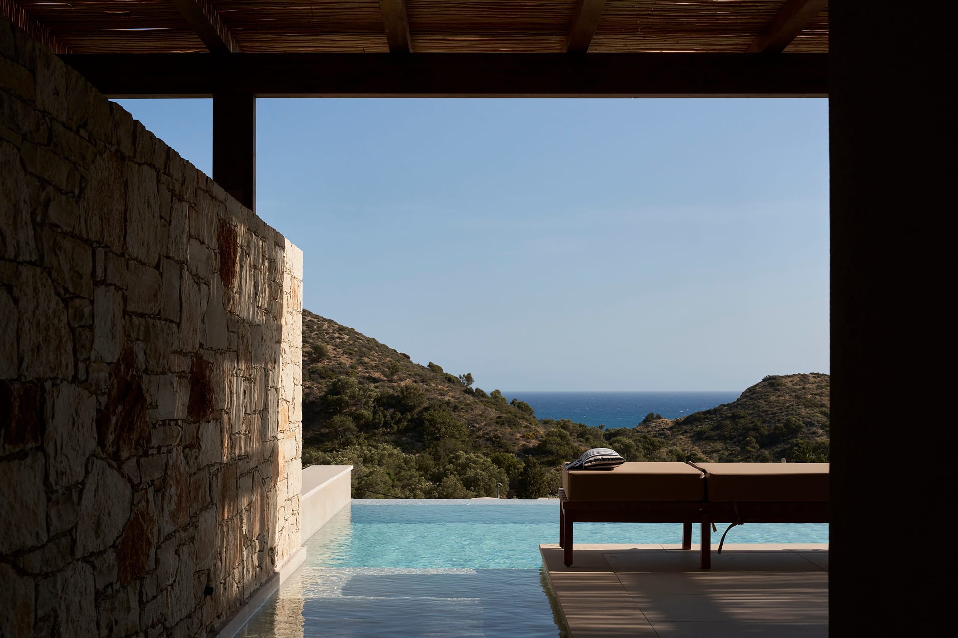 Blue Junior Suite Sea View Private Pool (+8y.o.)