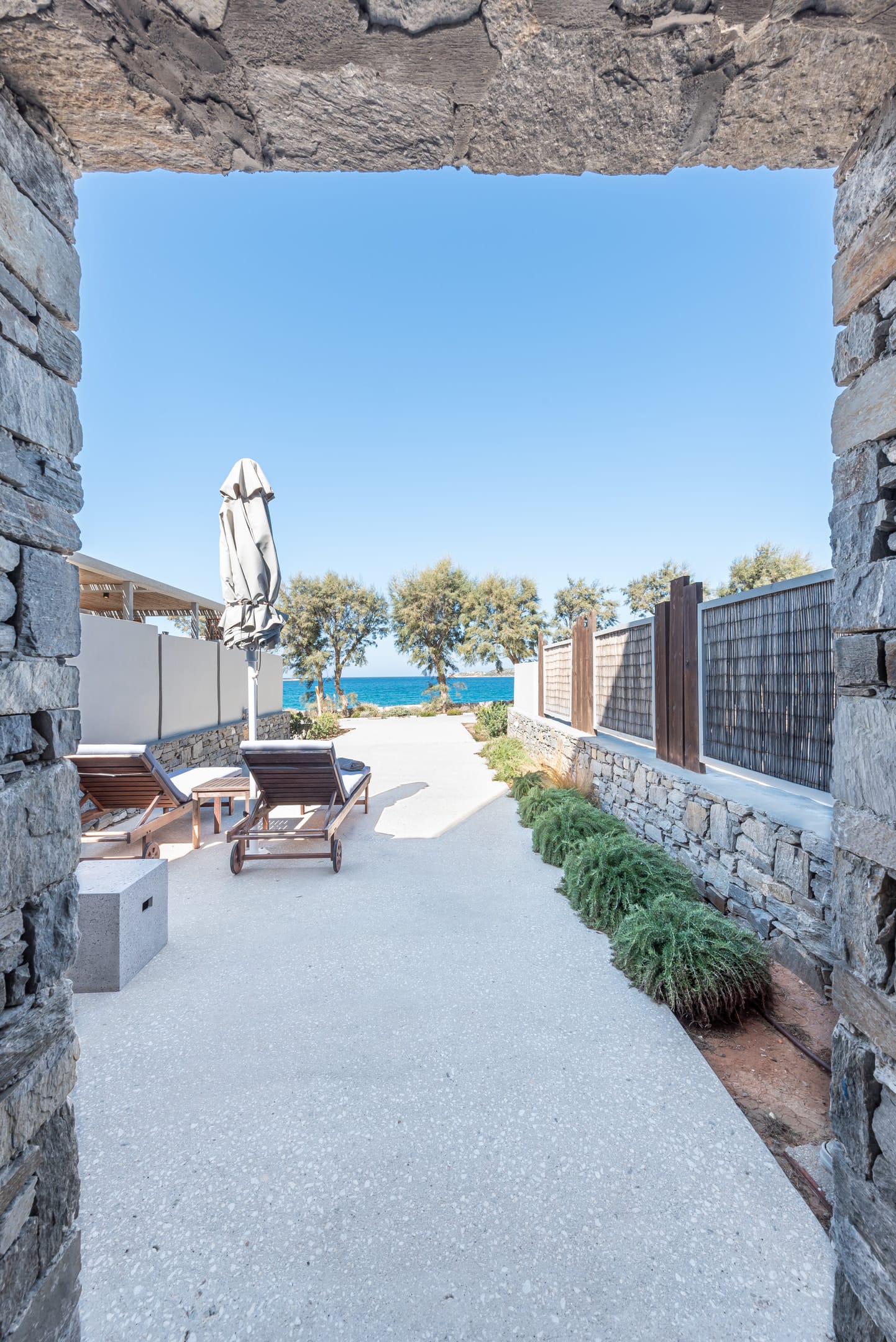 Double Suite with Private Yard with Sea View
