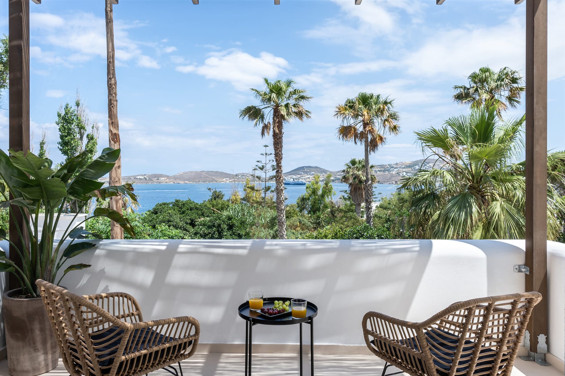 Deluxe Double w/ Balcony &amp; Sea View