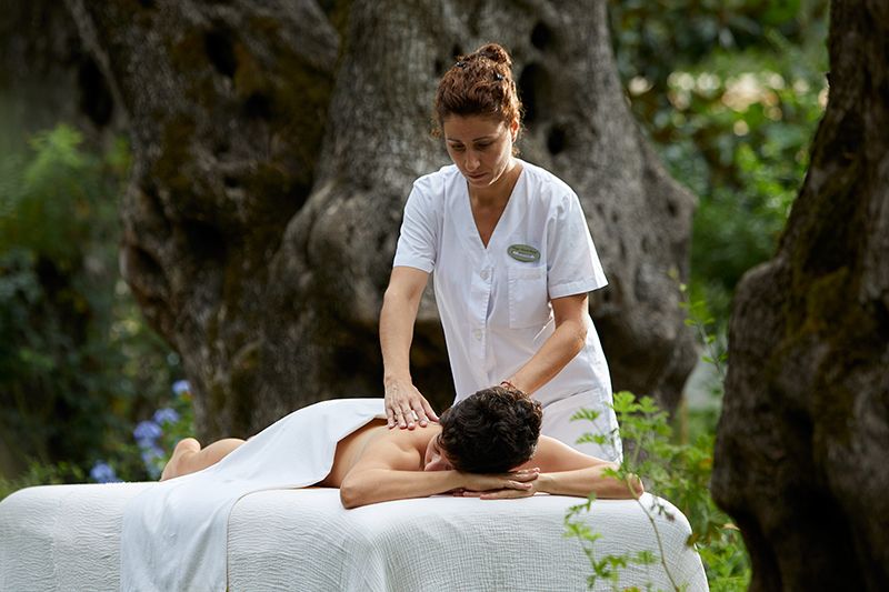 ΕΙΔΙΚΗ ΠΡΟΣΦΟΡΑ ΣΤΙΣ ΣΟΥΙΤΕΣ ΜΑΣ!