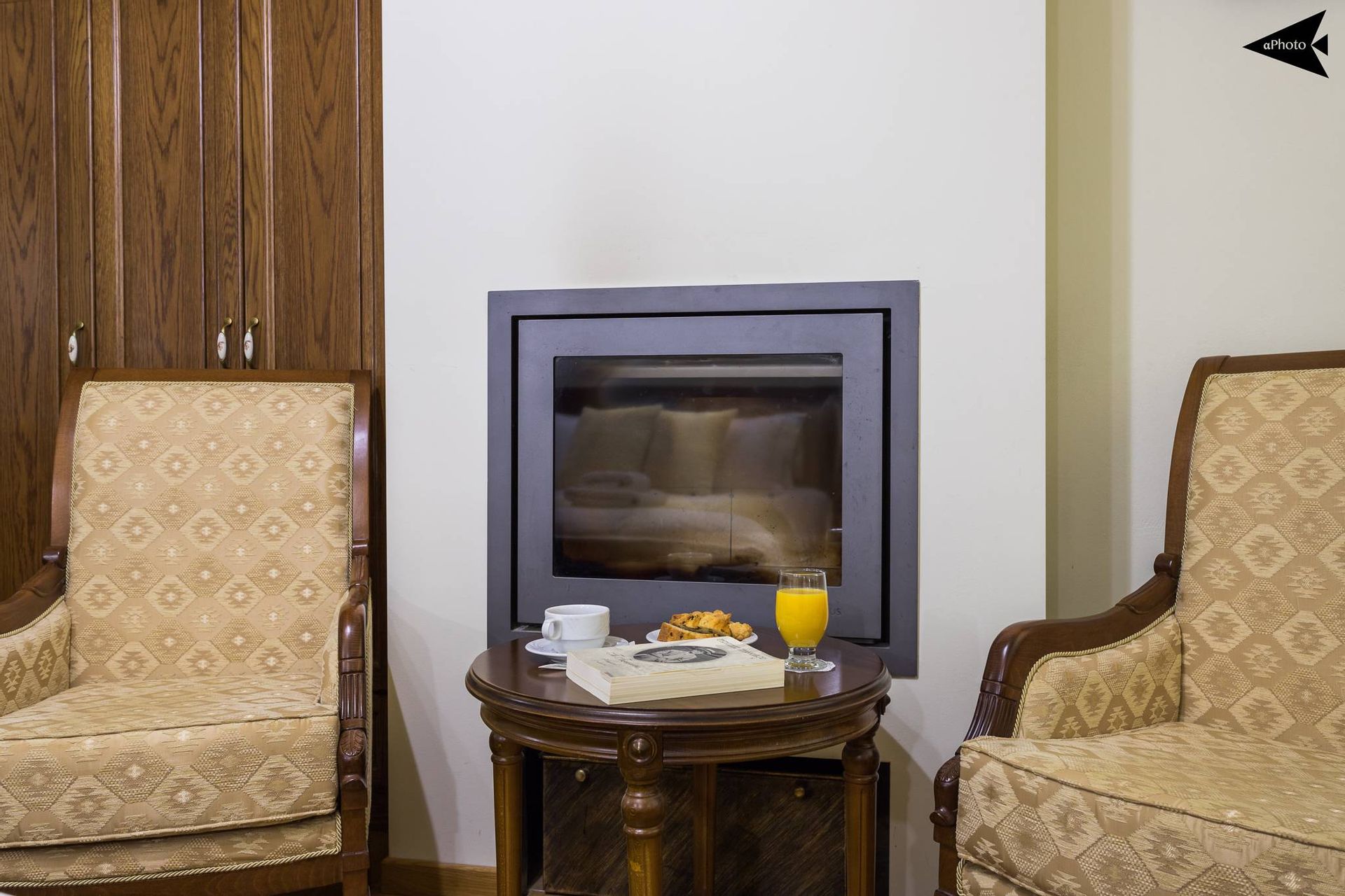 Calendula Deluxe Triple Room