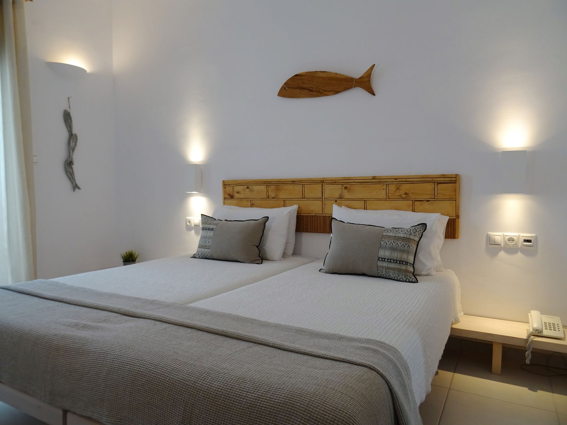 2 Connecting Sea View Rooms