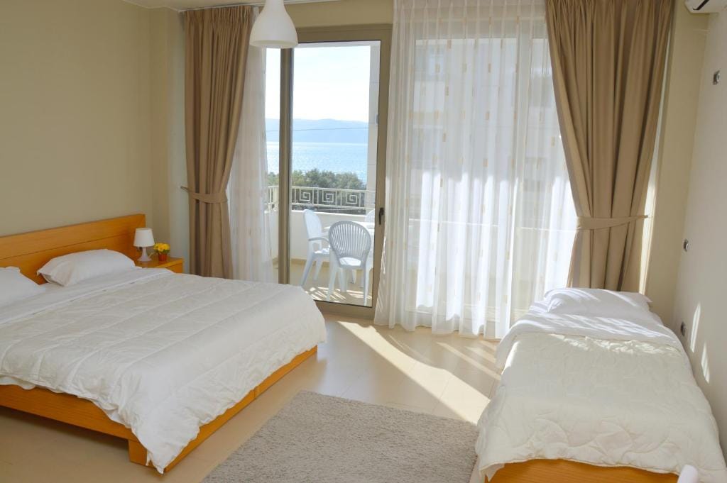 Pastarella Beachfront Resort