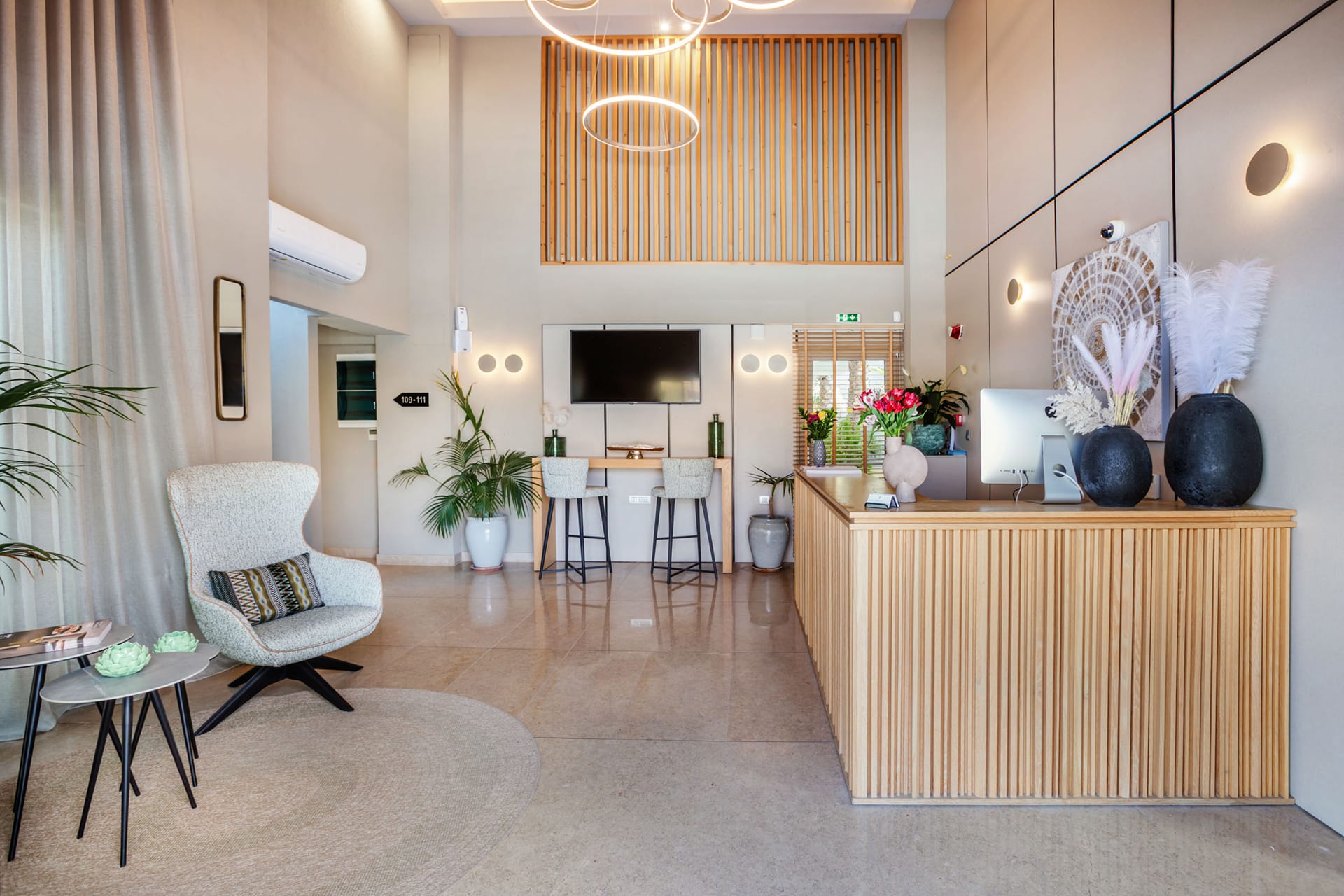 Pefki Deluxe Residences