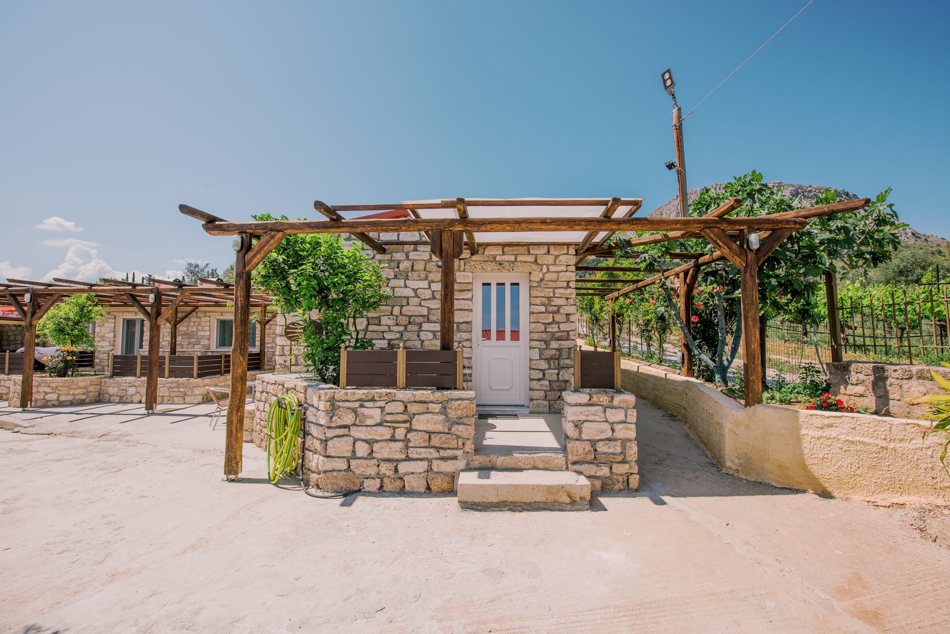 Acrocorinth Studio 7