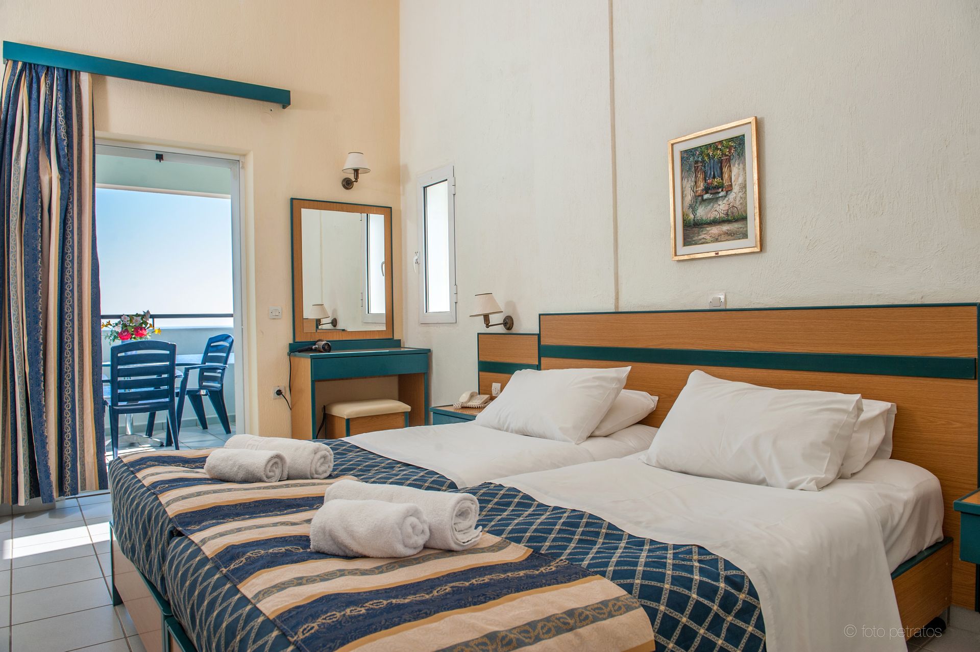 Double or Twin Side Sea View