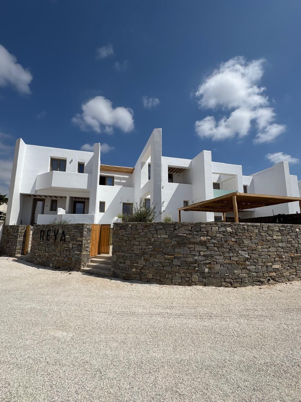 Reya Suites