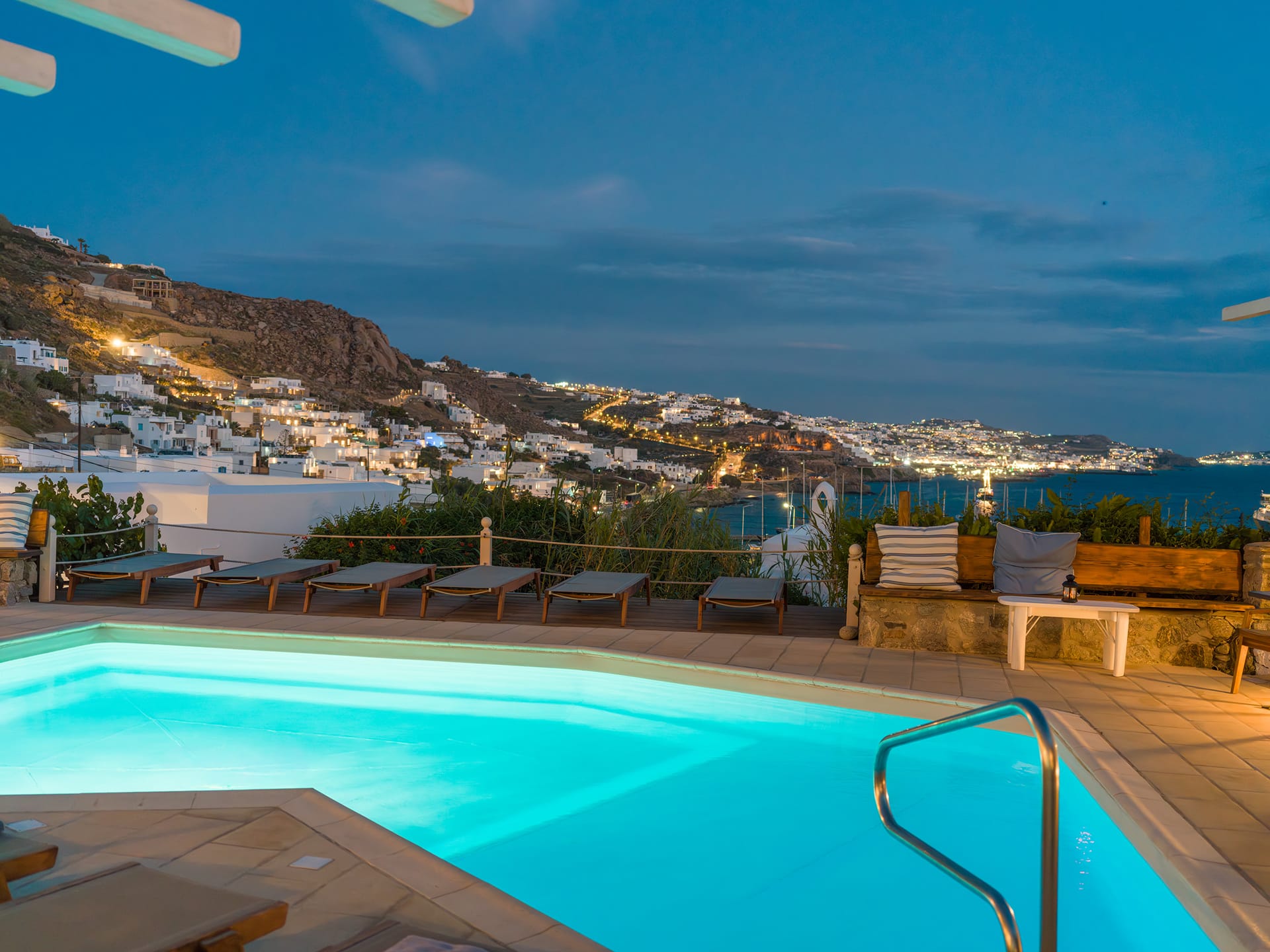 Rhenia Hotel, ,