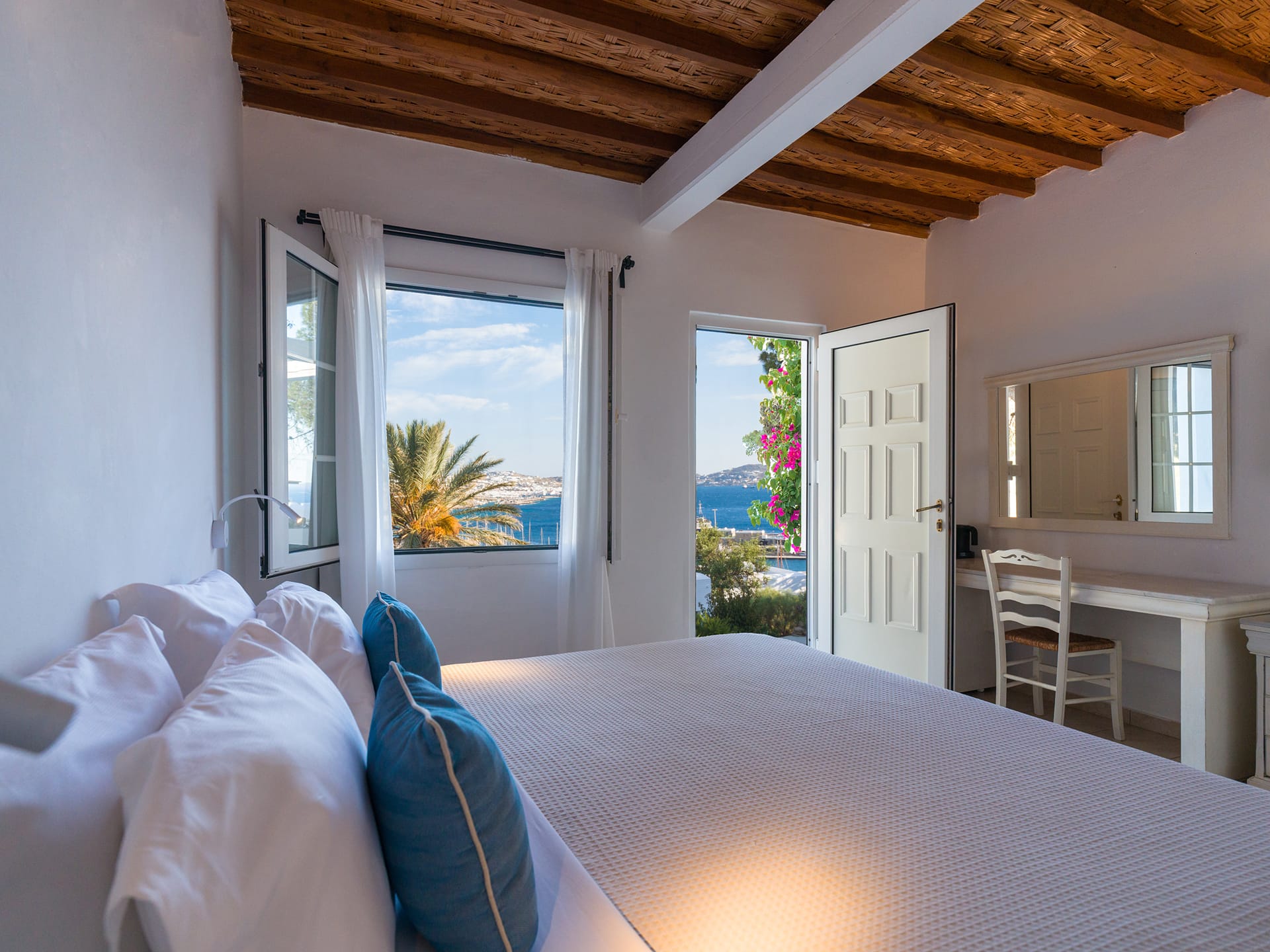 Rhenia Hotel, ,