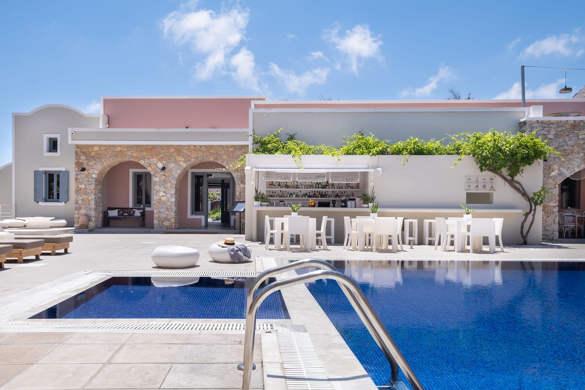 Rosebay Hotel, ,