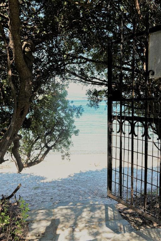 The Seacret Private Villa