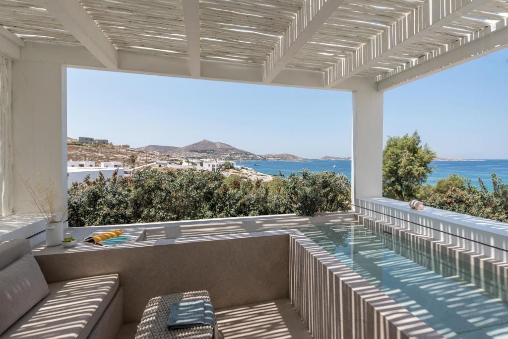 Signature Room with Outdoor Hot Tub & Panoramic Sea View
