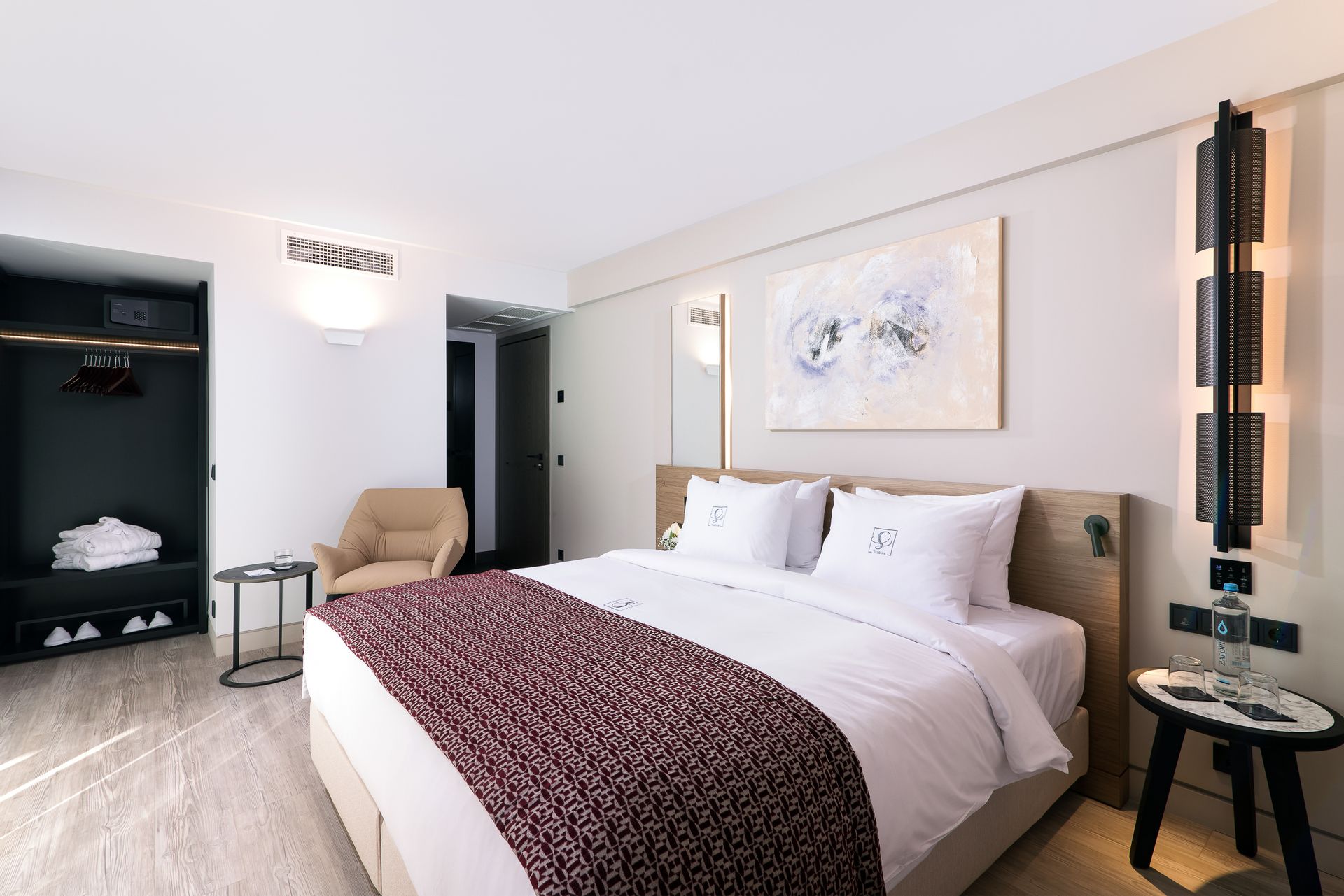 Queen Room