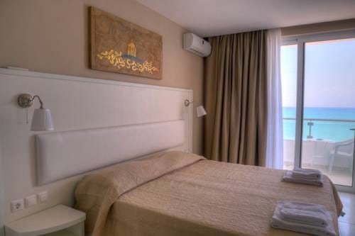 Double Room with Front Sea View