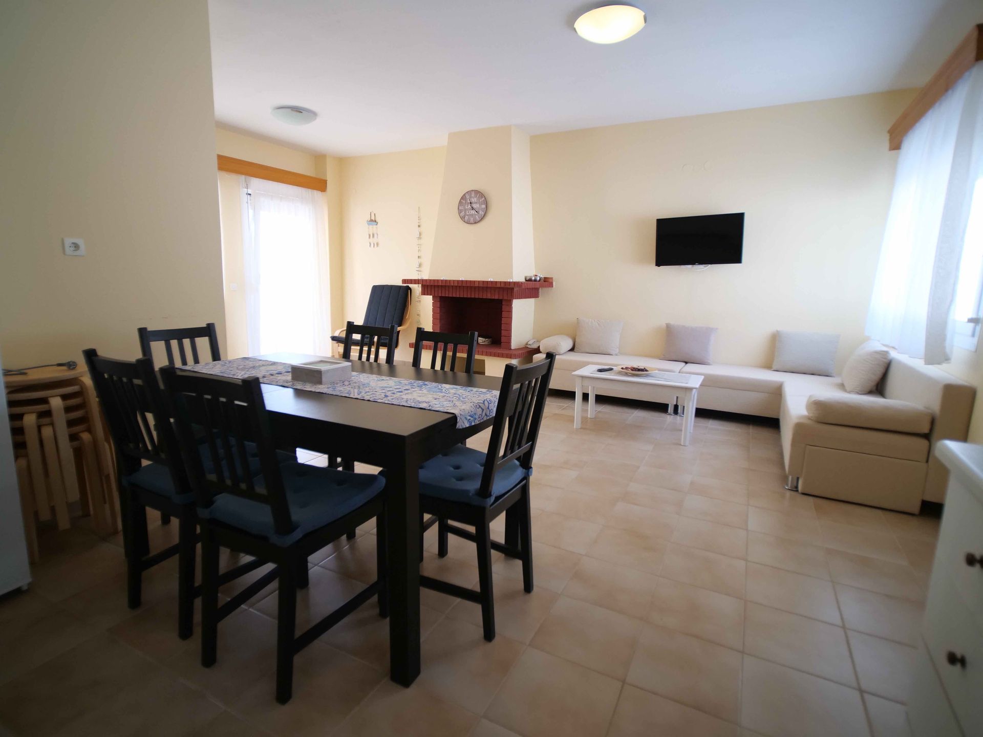 'ARTEMIS' Holiday Home