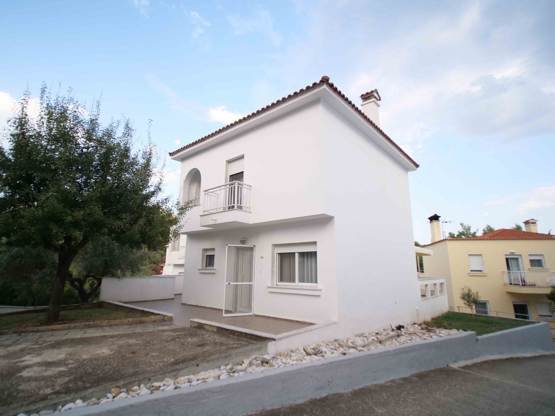 'ARTEMIS' Holiday Home