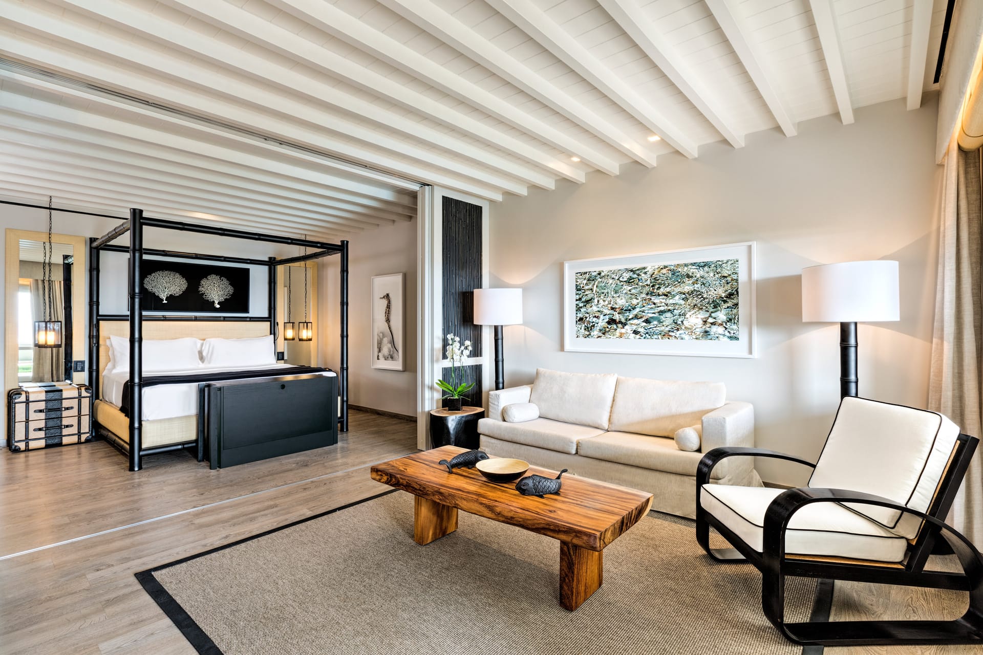 Santa Marina Mykonos, Psaru, Grčka — Luxury Sea View Suite with Pool