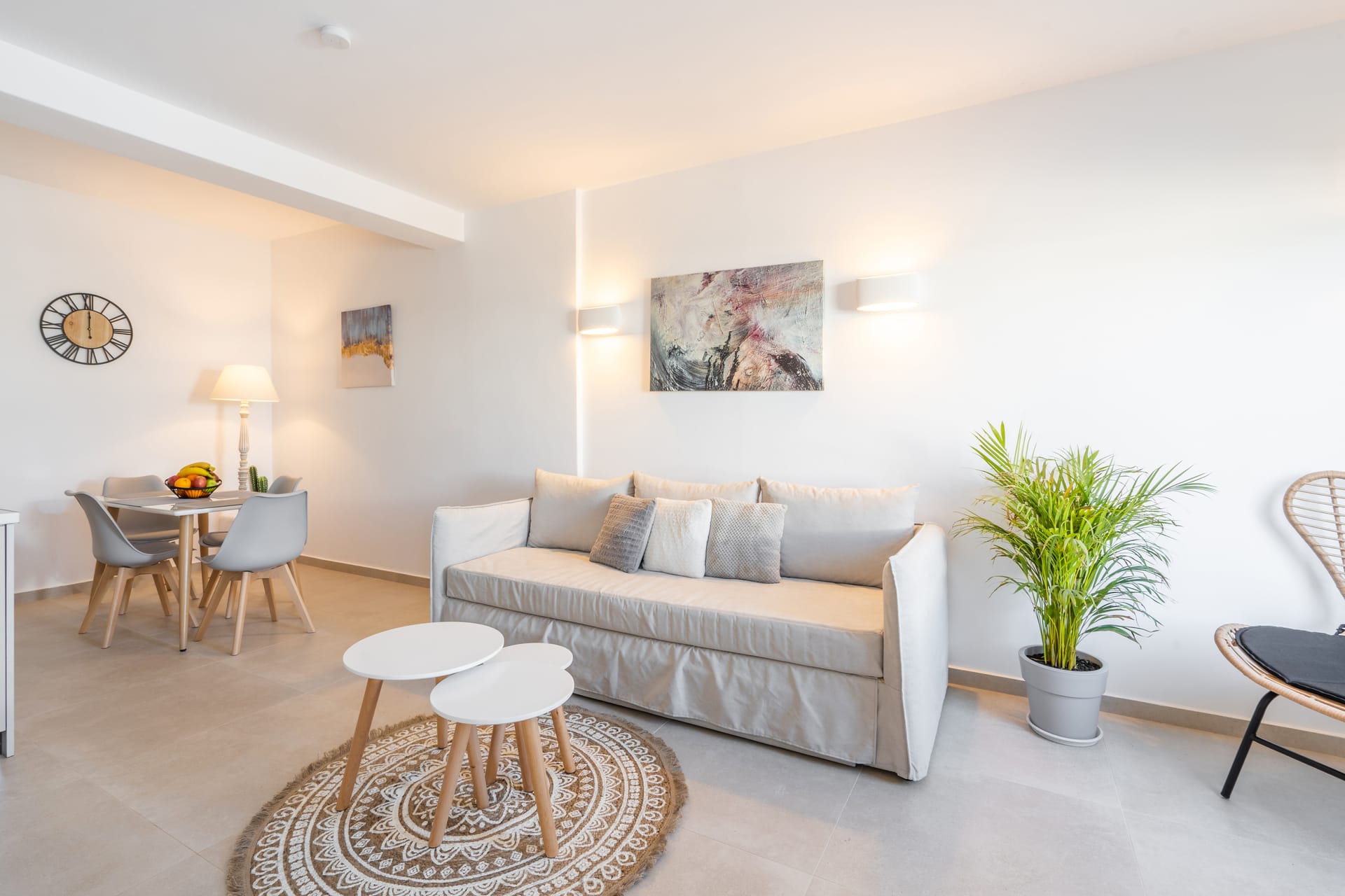 Deluxe Apartment
