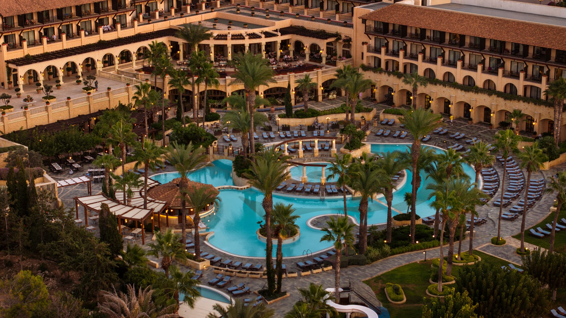 Elysium Hotel