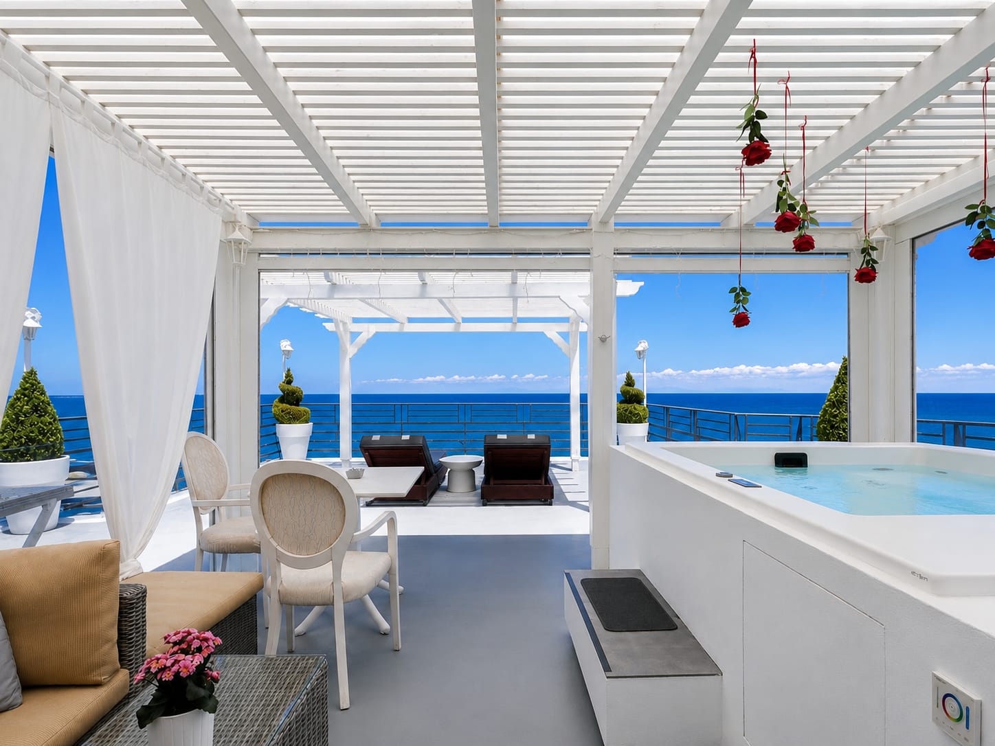 Master Sky Suite with Private Jacuzzi & Sauna – Sea View