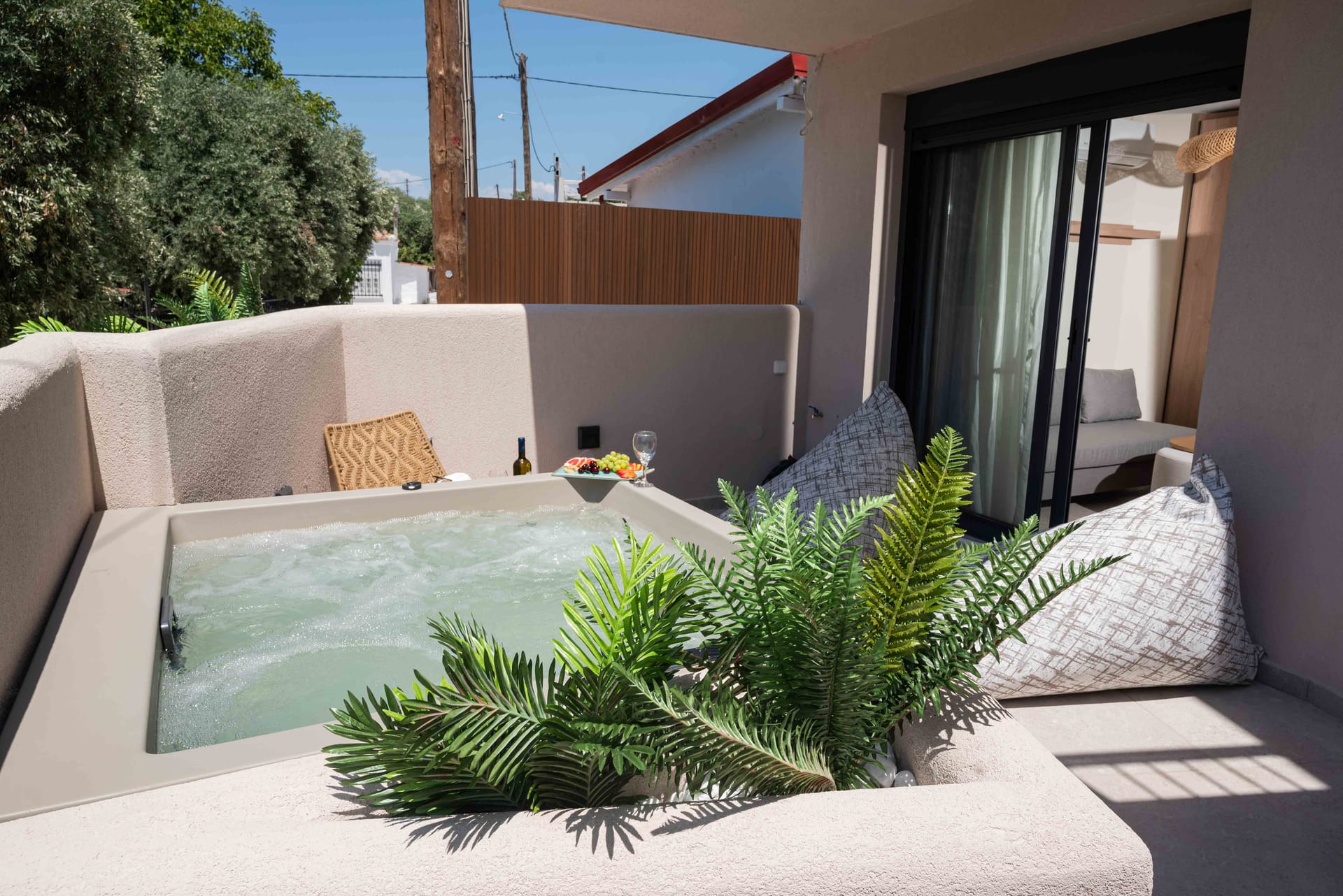 Hideaway Suite with private Hot Tub | 61m2