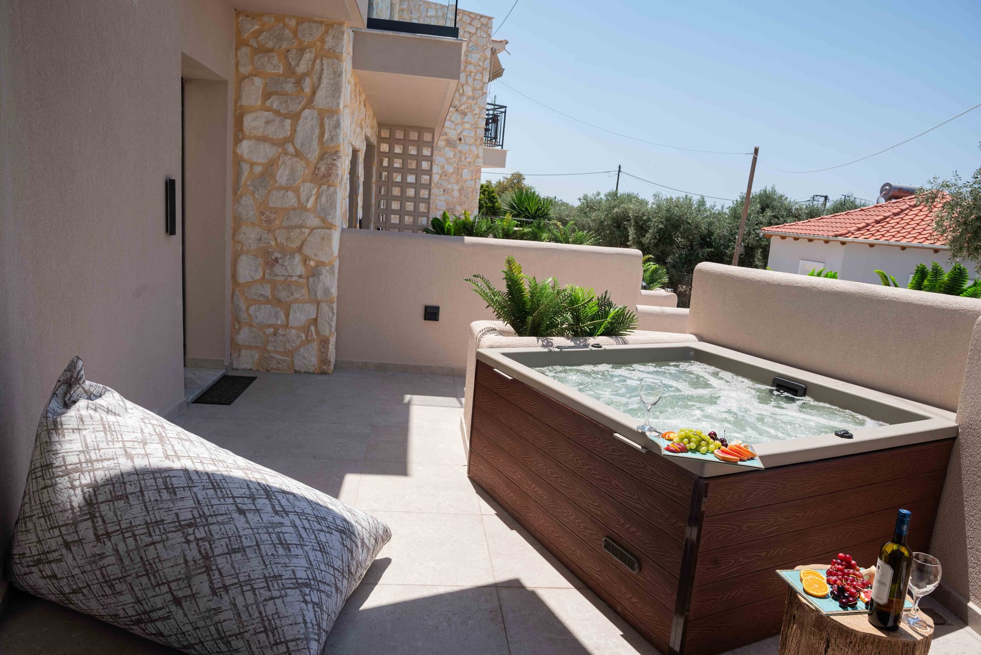 Hideaway Suite with private Hot Tub | 61m2