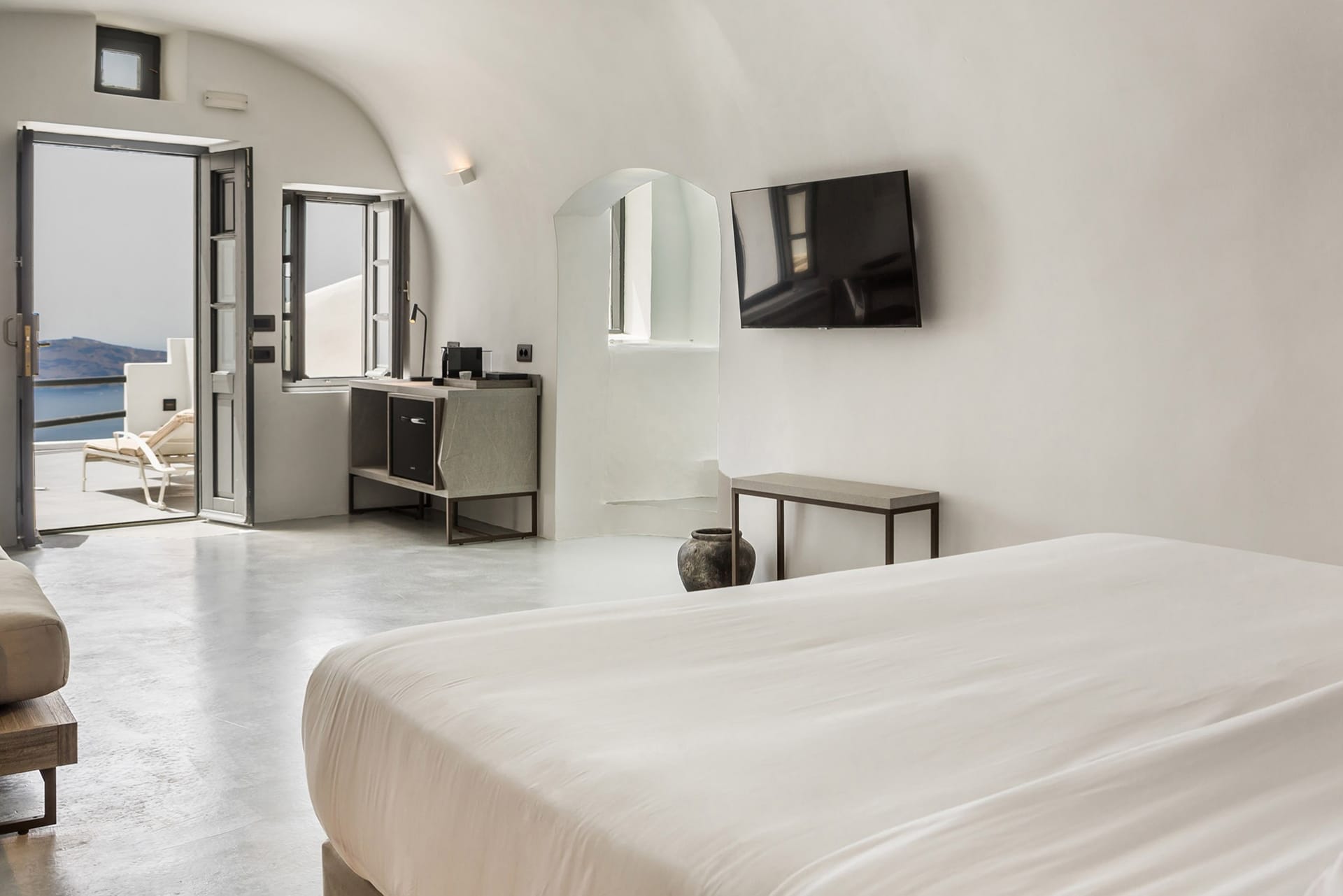 Honeymoon Suite