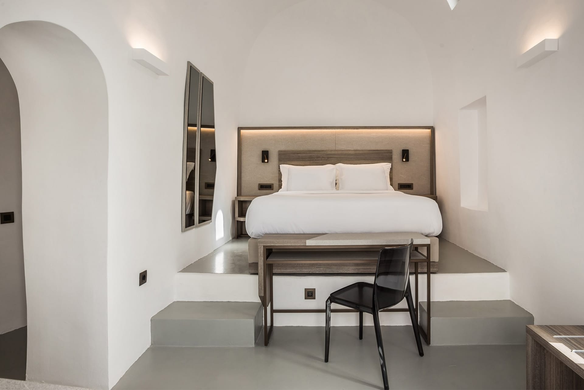 Superior Deluxe Suite