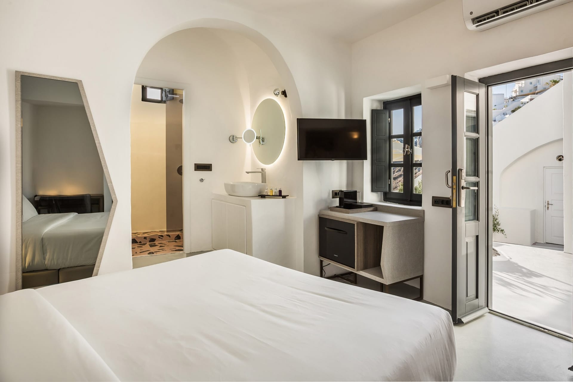 Sun Rocks Hotel