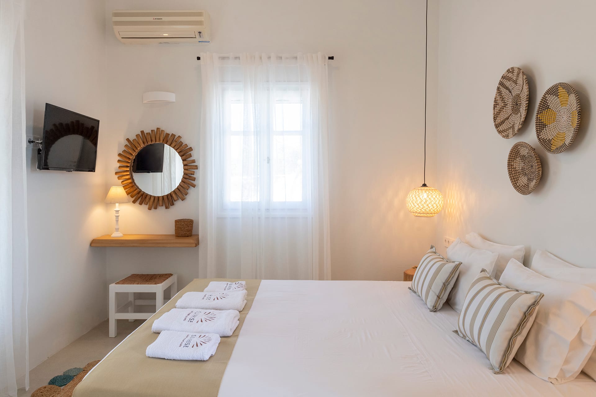 Sunrise Luxury Apartments & Suites, Soros Beah, Grčka — Boukamvilia Apartment