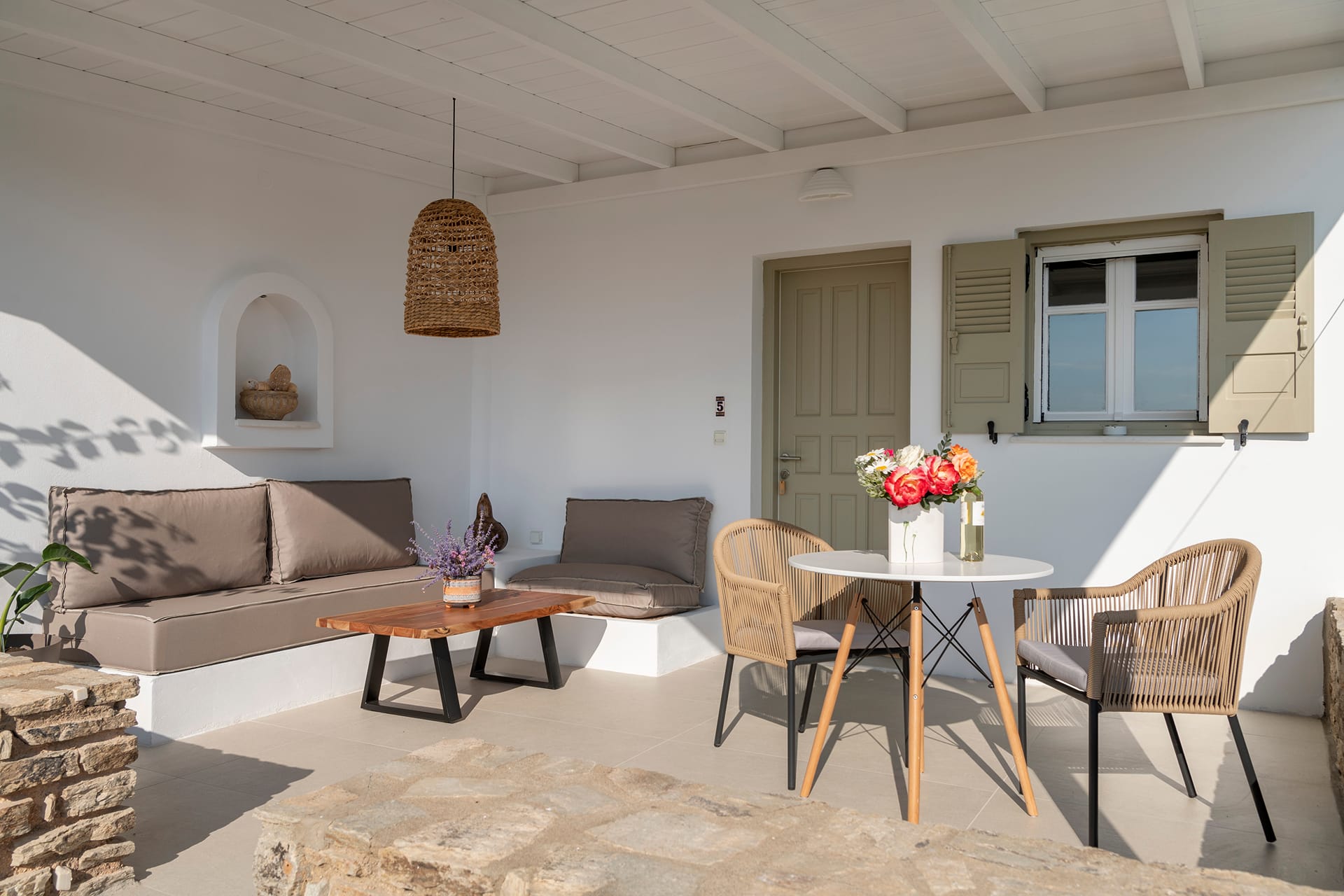 Sunrise Luxury Apartments & Suites, Soros Beah, Grčka — Boukamvilia Apartment