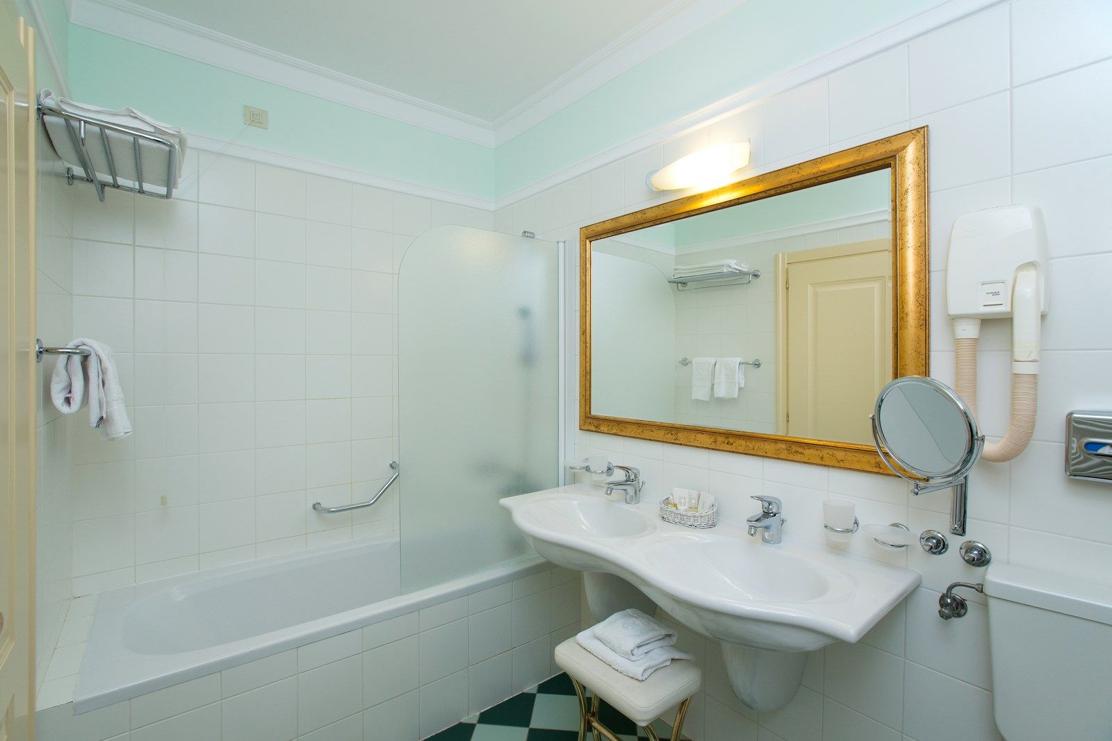 Superior Double/Twin Room 25 m² Opatija View-2