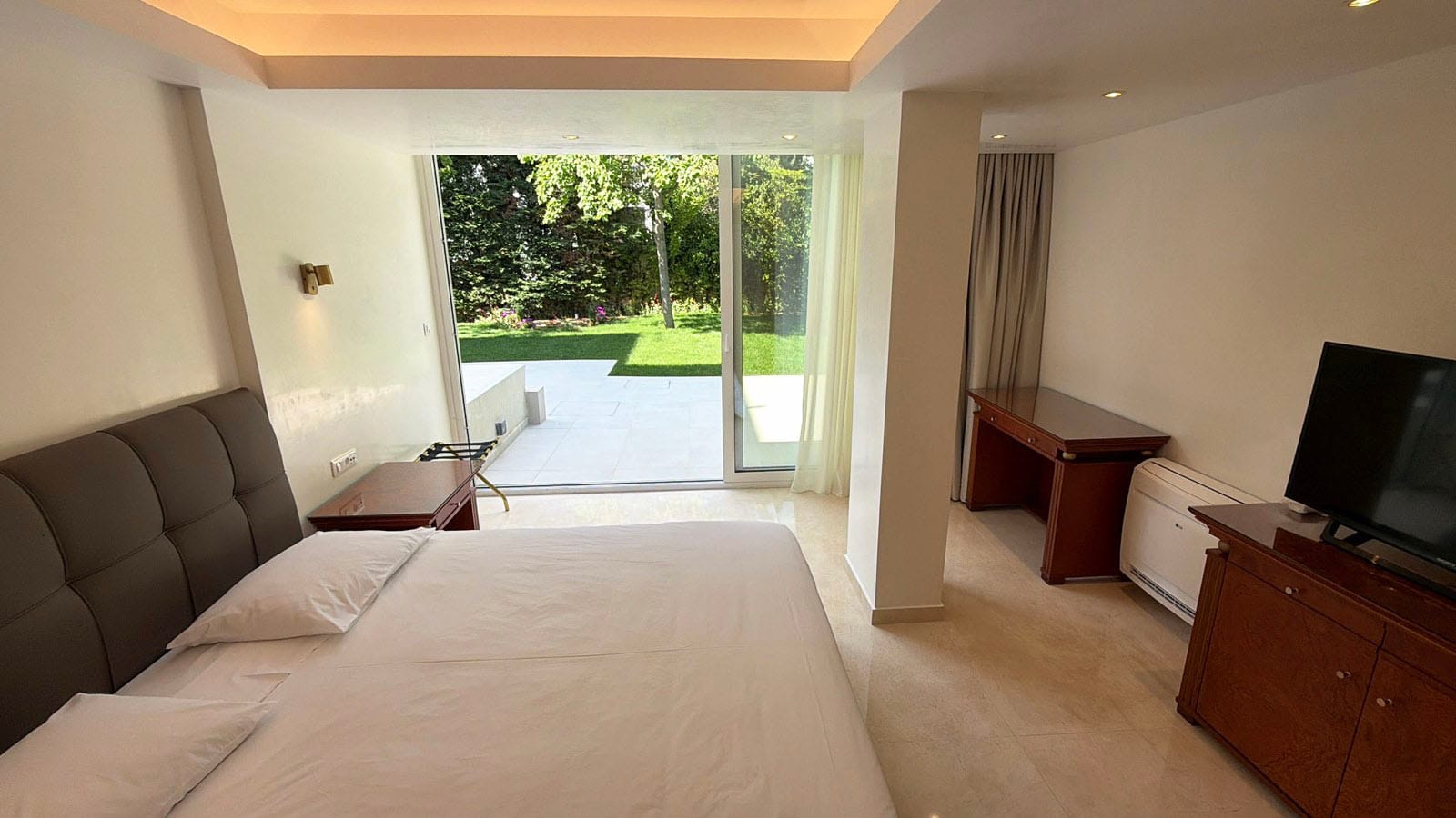 Theoxenia House Garden Suite