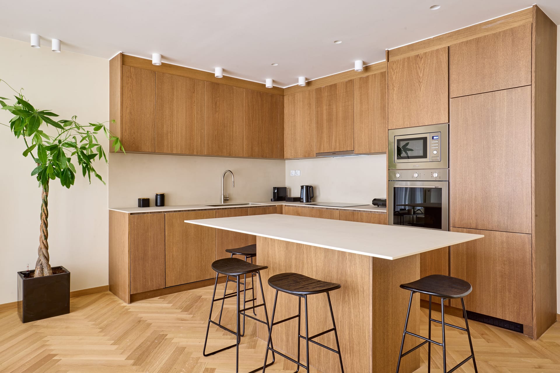 Two bedroom apartment with balcony C1