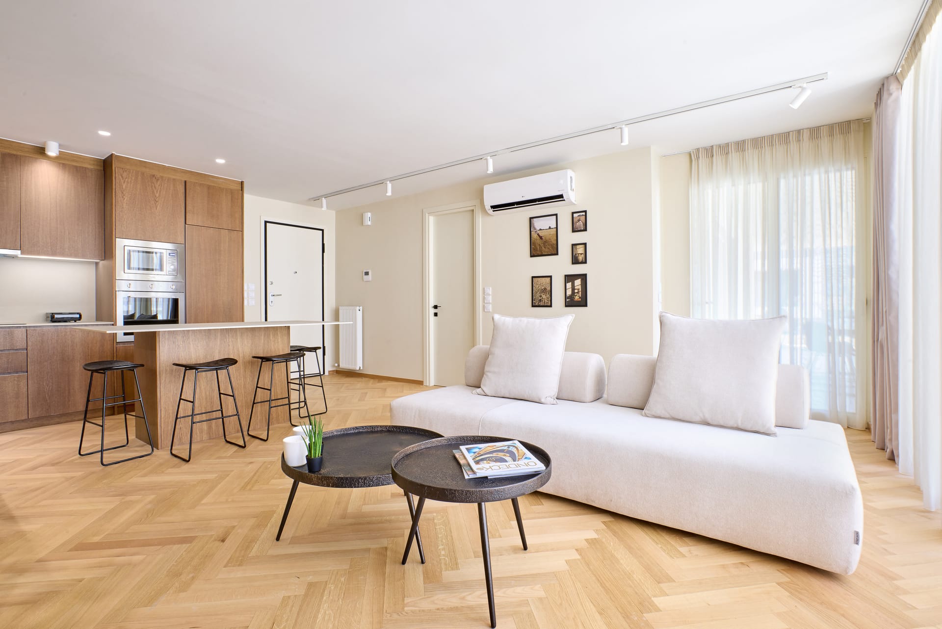 Two bedroom apartment with balcony C1