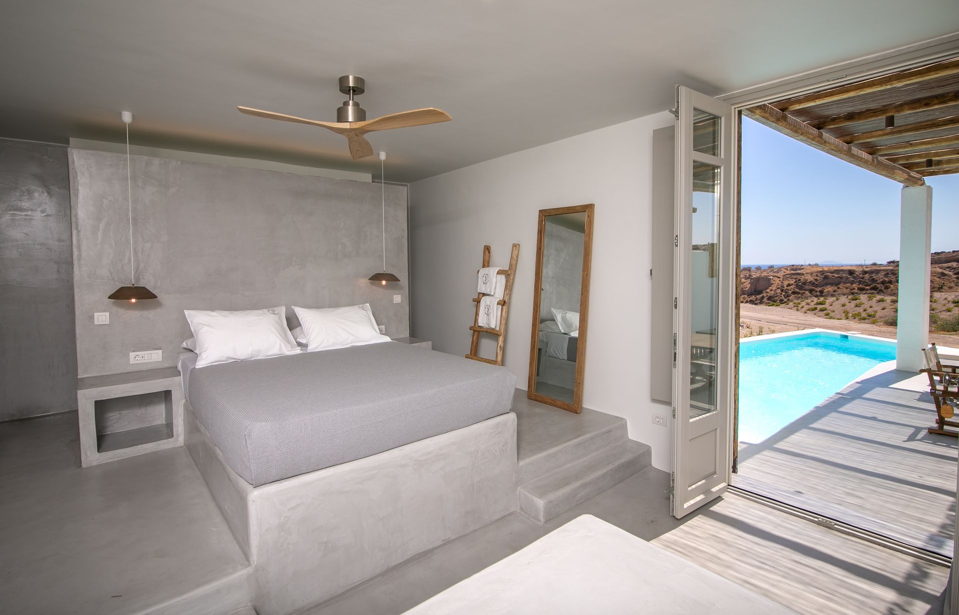 Cave Suite with Private Pool & Sunrise View