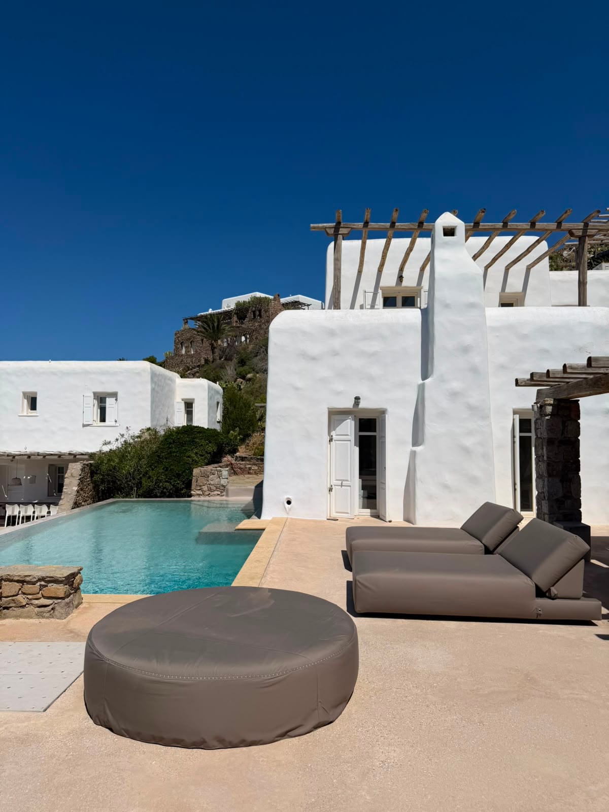Topos Exclusive Mykonos, Ornos, Grčka — Astarte