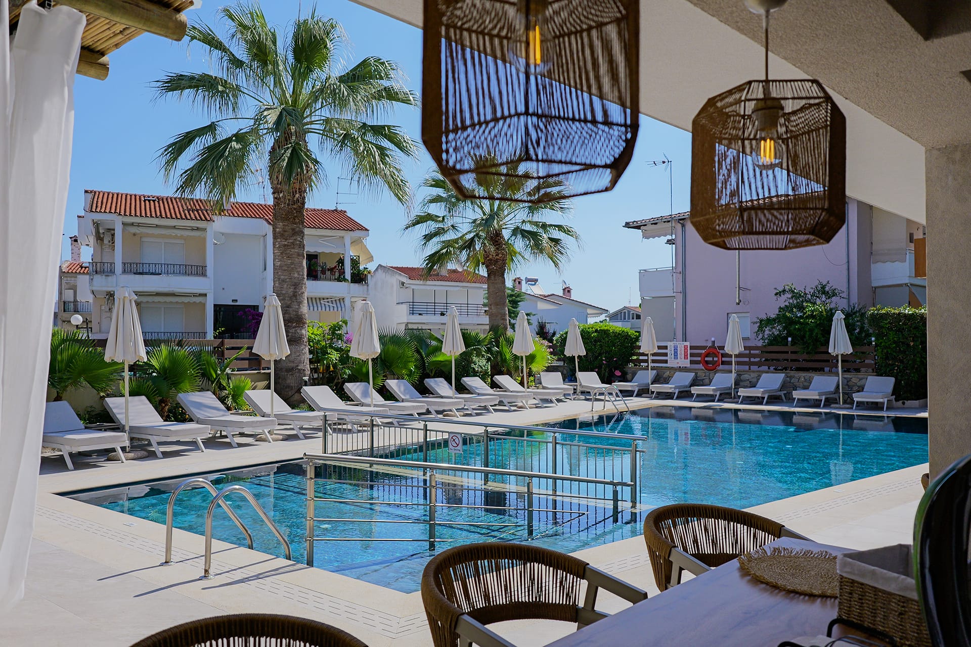 Tropical Hotel