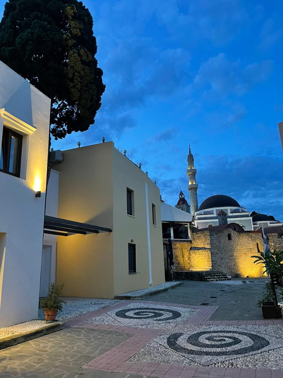 Utopia Luxury Suites | Old Town, ,