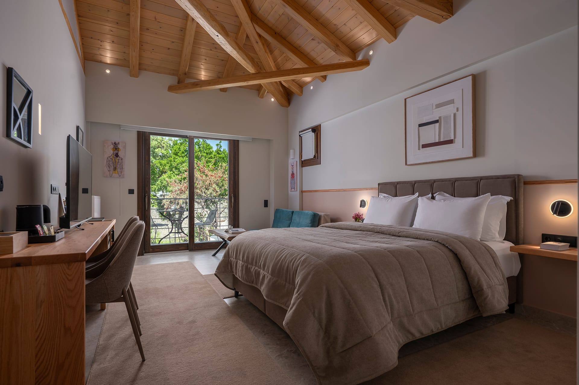 Design Suite with Panoramic View
