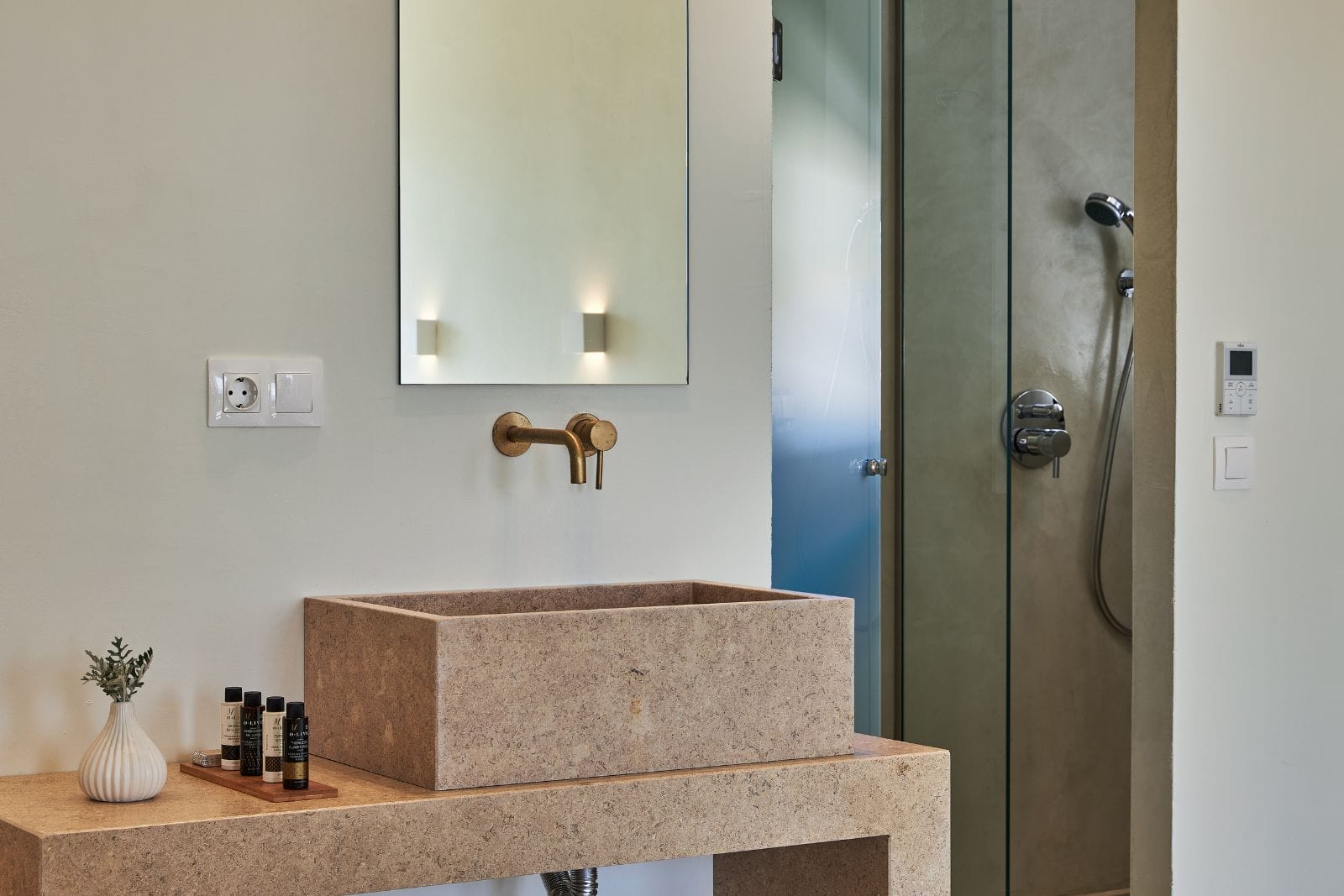 VIP Maisonette with outdoor jacuzzi